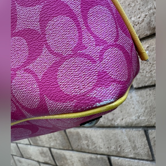Coach Signature 'C' Legacy Striped Tote Bag Satchell Pink and Yellow - Picture 11 of 16